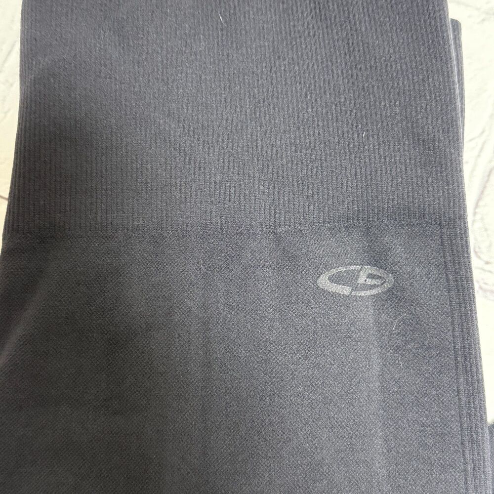 Champion Women’s Charcoal Gray Cropped Leggings Size XS - Picture 5 of 5